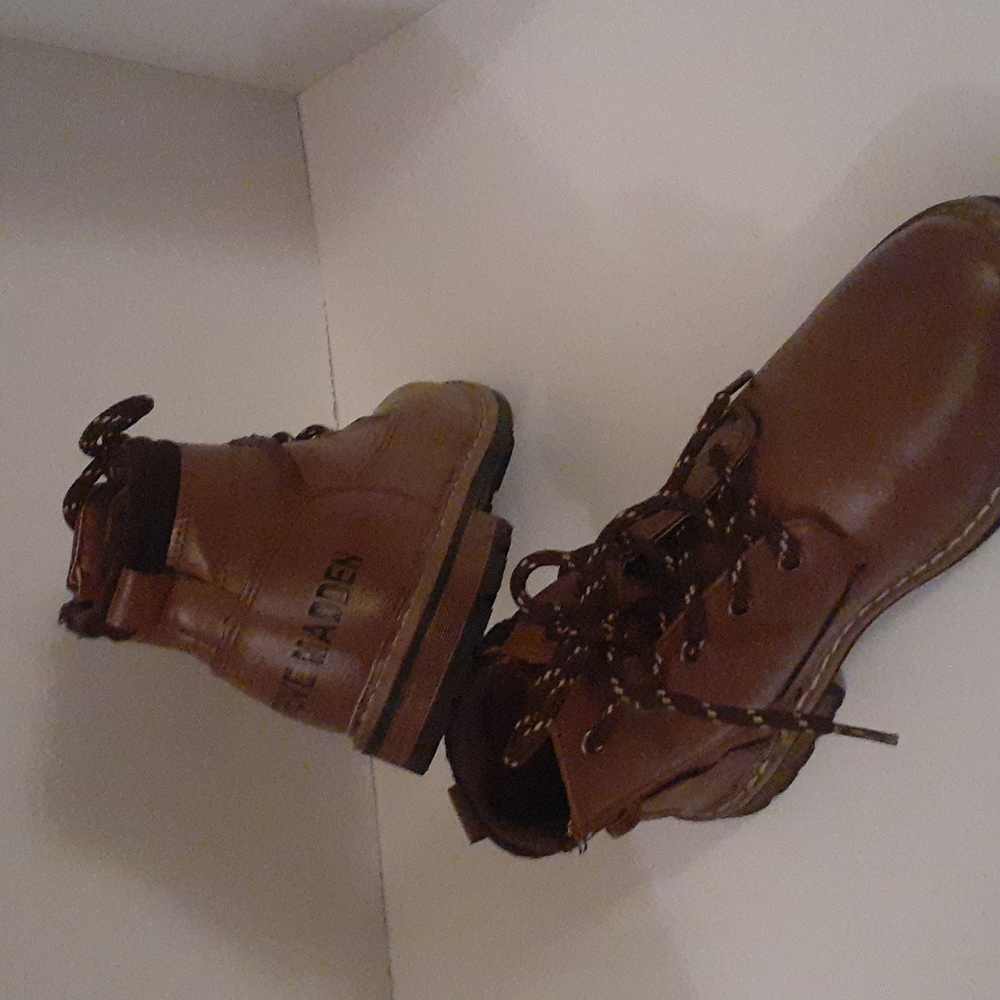 Kid Steve Madden boots